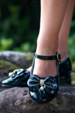 BLACK BUTTERFLY SHOE -Trish Scully 102