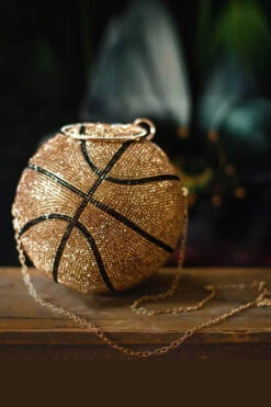 EL BALÓN PAVE CLUTCH -Trish Scully 15