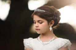 LA BEAUTE NECKLACE & EARRING SET -Trish Scully 208 1