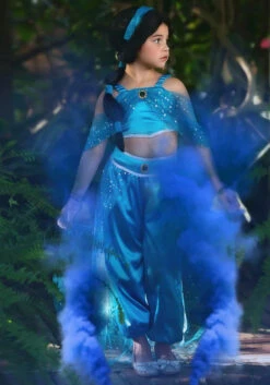 BRUNETTE WIG -Trish Scully 50 f4d87194 1126 4bb8 b007 a0bde8fac724