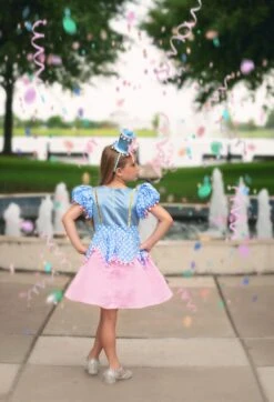 THE BIRTHDAY PARTY QUEEN -Trish Scully partyqueen5